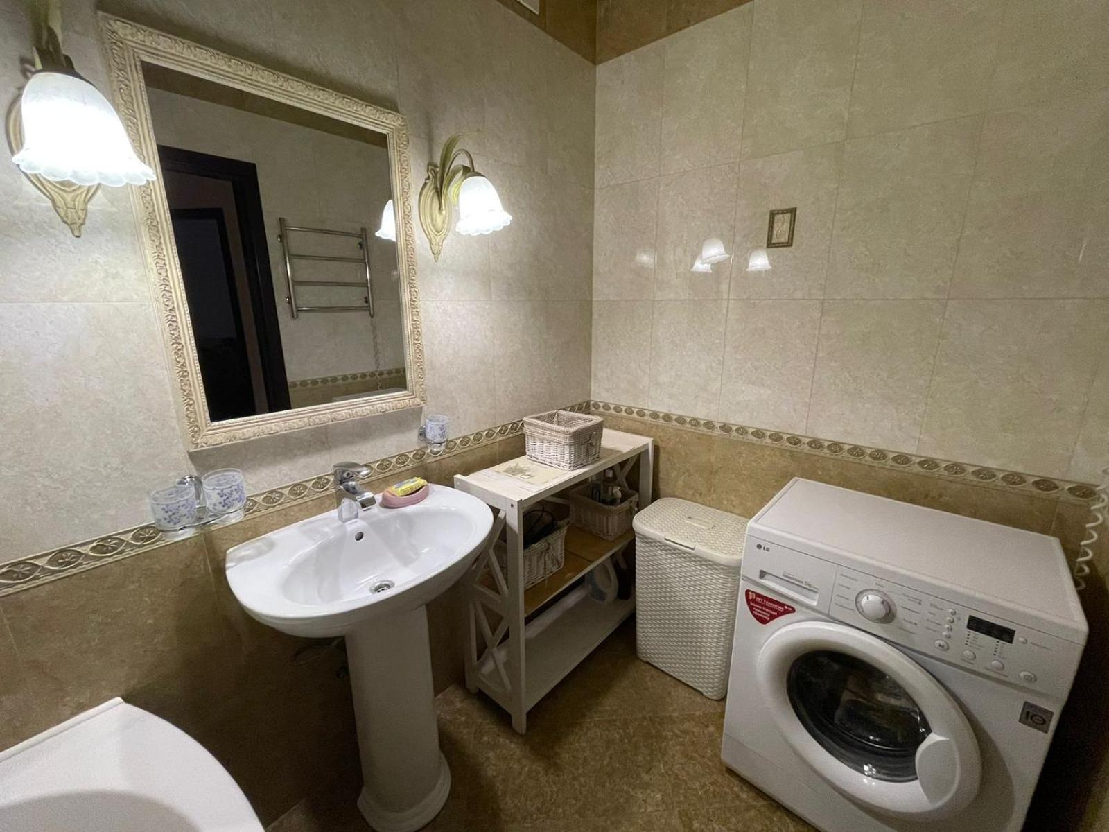Красивая 2-Ком.Кв.,В Новом Доме!От Хозяйки! Odessa Ngoại thất bức ảnh